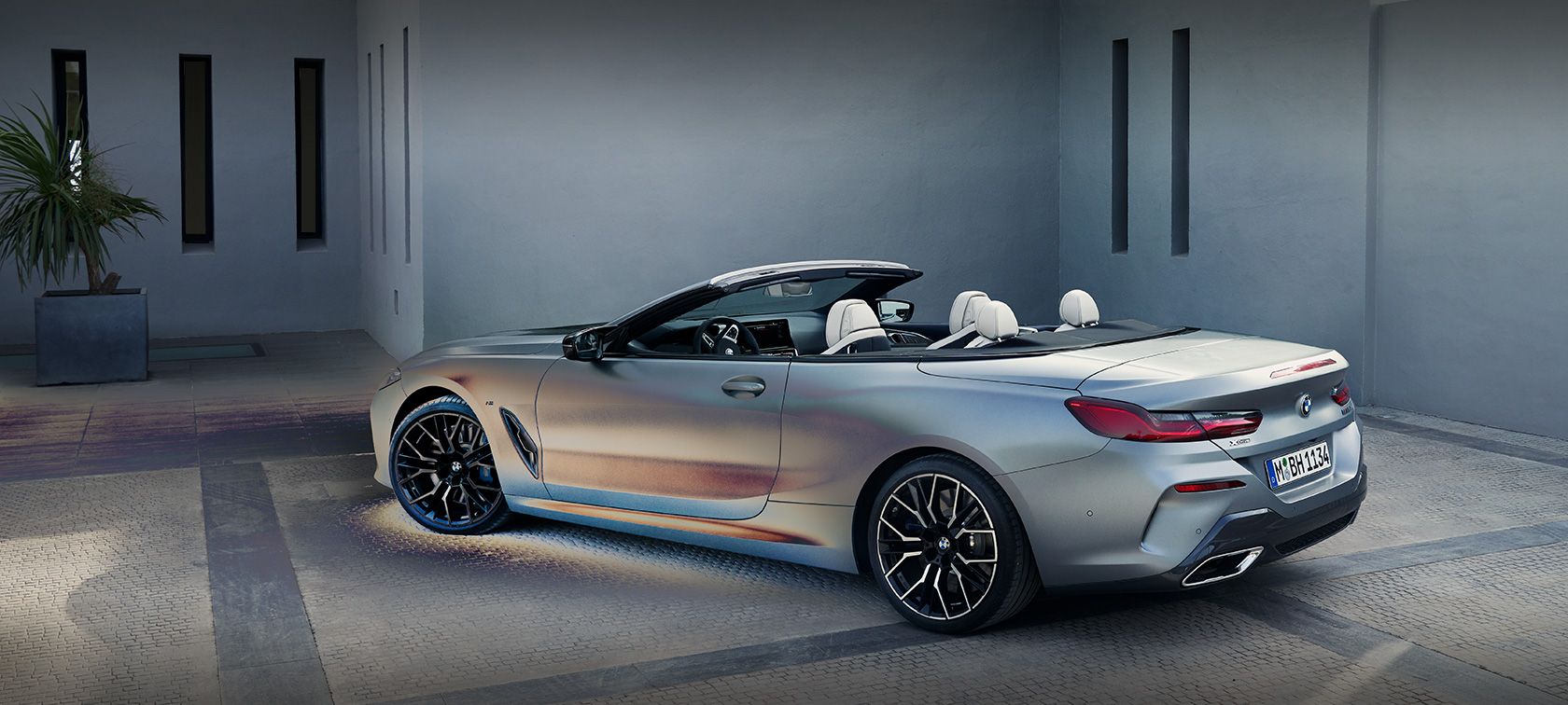 BMW 8er Cabrio - Header