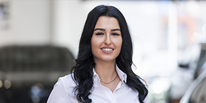 Celina Nefzer - Automobilkauffrau in Ausbildung - Standort Stadel Heilbronn Celina Nefzer - Automobilkauffrau in Ausbildung - Standort Stadel Heilbronn