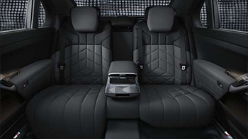 Executive Lounge Seating BMW i7 M70