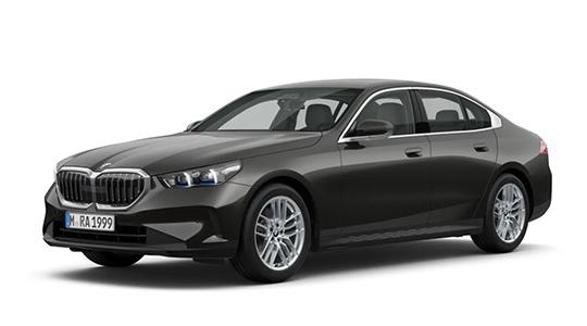 BMW 520i Limousine Ausstattung Dunkelgraue BMW Limousine von vorne schräg dargestellt, freigestellt auf weißem Hintergrund. Das Bild präsentiert ein spezifisches Modell des Neuwagenangebots.