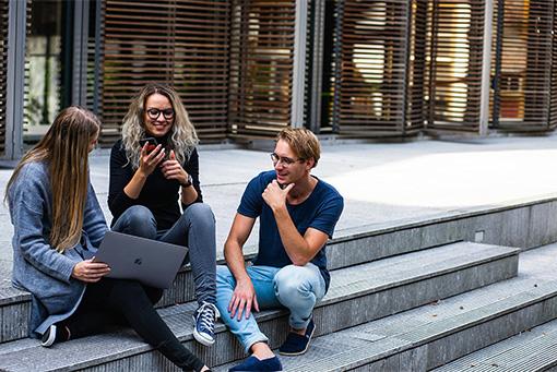 Duales Studium bei BMW Stadel Duales Studium bei BMW Stadel