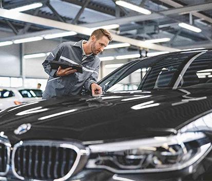 Erfahrene und spezialisierte Kollegen Erfahrene und spezialisierte Kollegen
